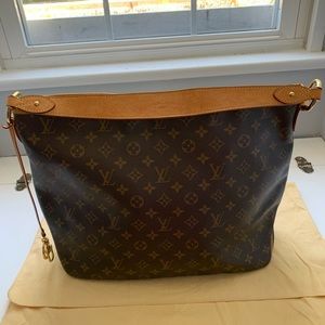 LV Delightful MM Monogram w/ dust bag & charm